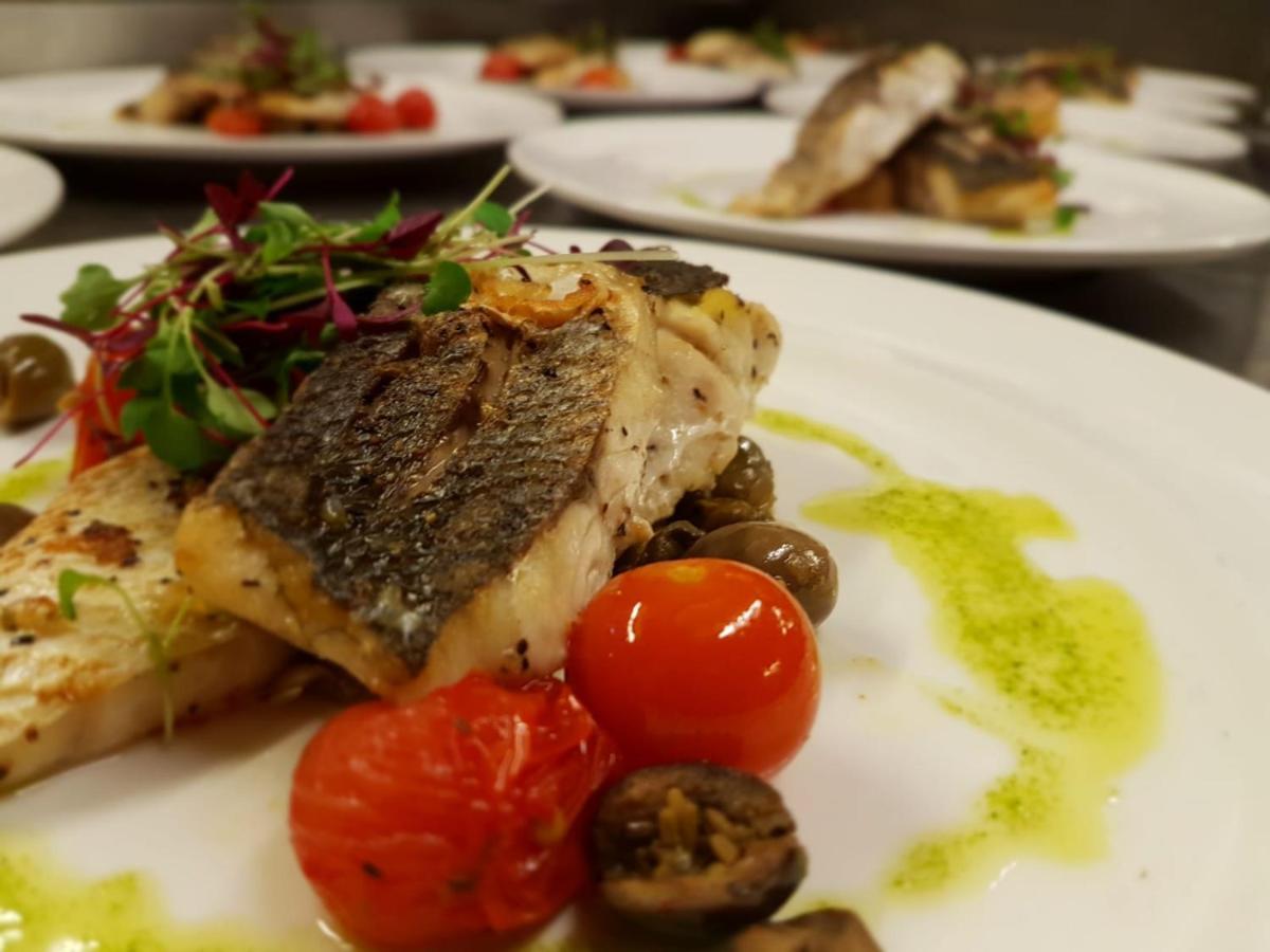 Hotel Dunkerley's And Restaurant